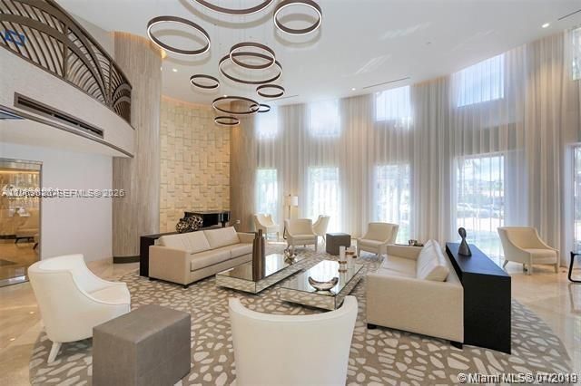 For Sale: $2,100,000 (3 beds, 3 baths, 1840 Square Feet)