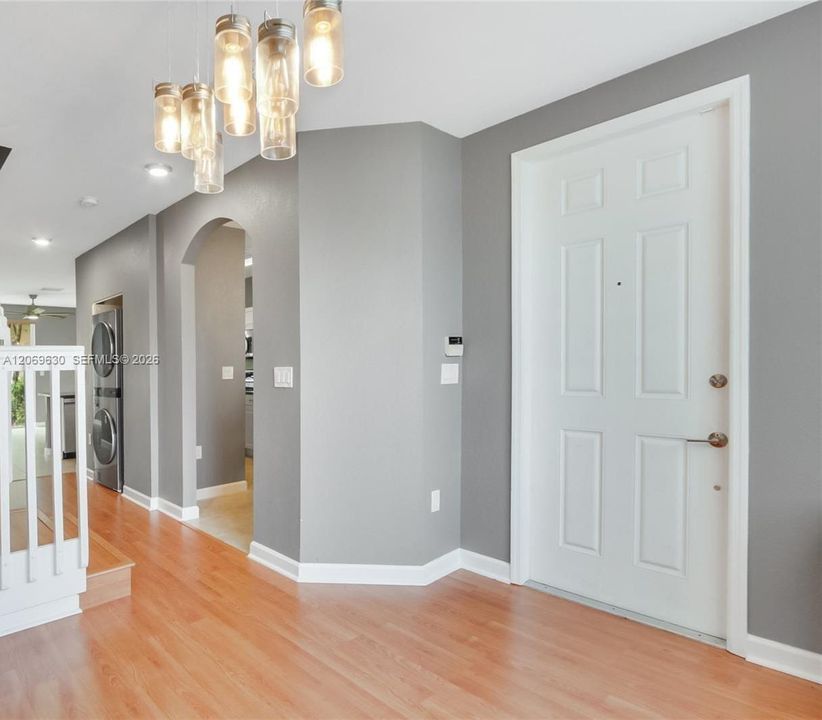 For Sale: $260,000 (3 beds, 2 baths, 1325 Square Feet)
