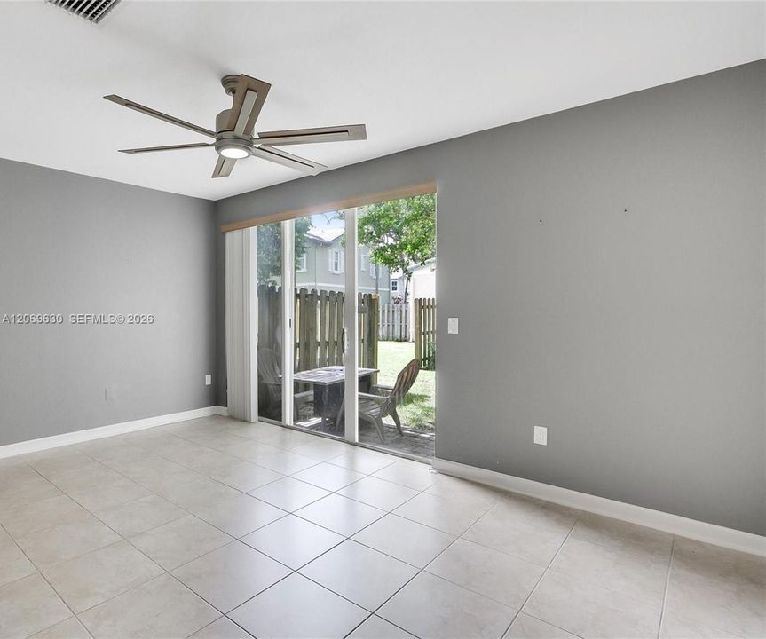 For Sale: $260,000 (3 beds, 2 baths, 1325 Square Feet)