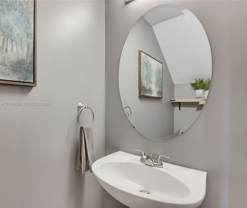 For Sale: $260,000 (3 beds, 2 baths, 1325 Square Feet)
