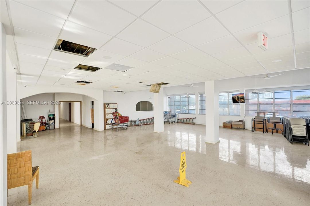 For Sale: $130,000 (2 beds, 2 baths, 1112 Square Feet)