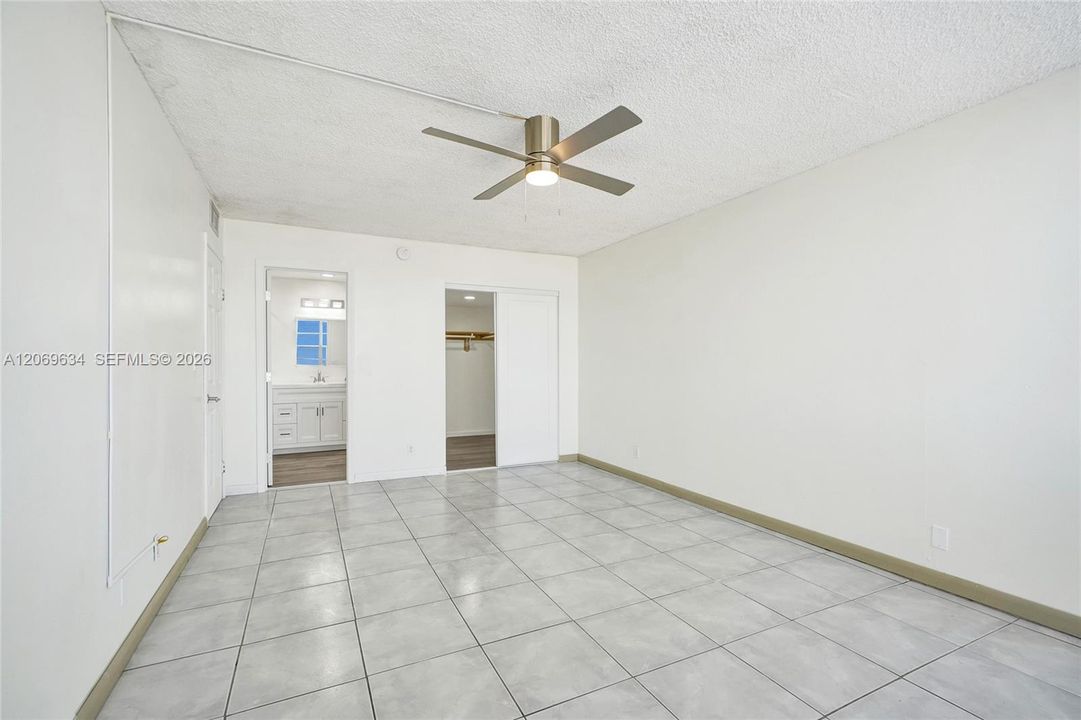For Sale: $130,000 (2 beds, 2 baths, 1112 Square Feet)