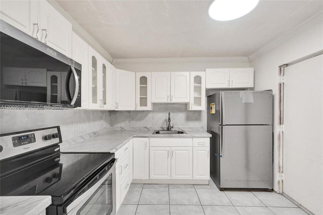 For Sale: $130,000 (2 beds, 2 baths, 1112 Square Feet)