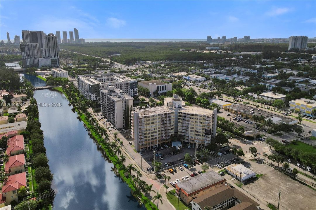 For Sale: $130,000 (2 beds, 2 baths, 1112 Square Feet)