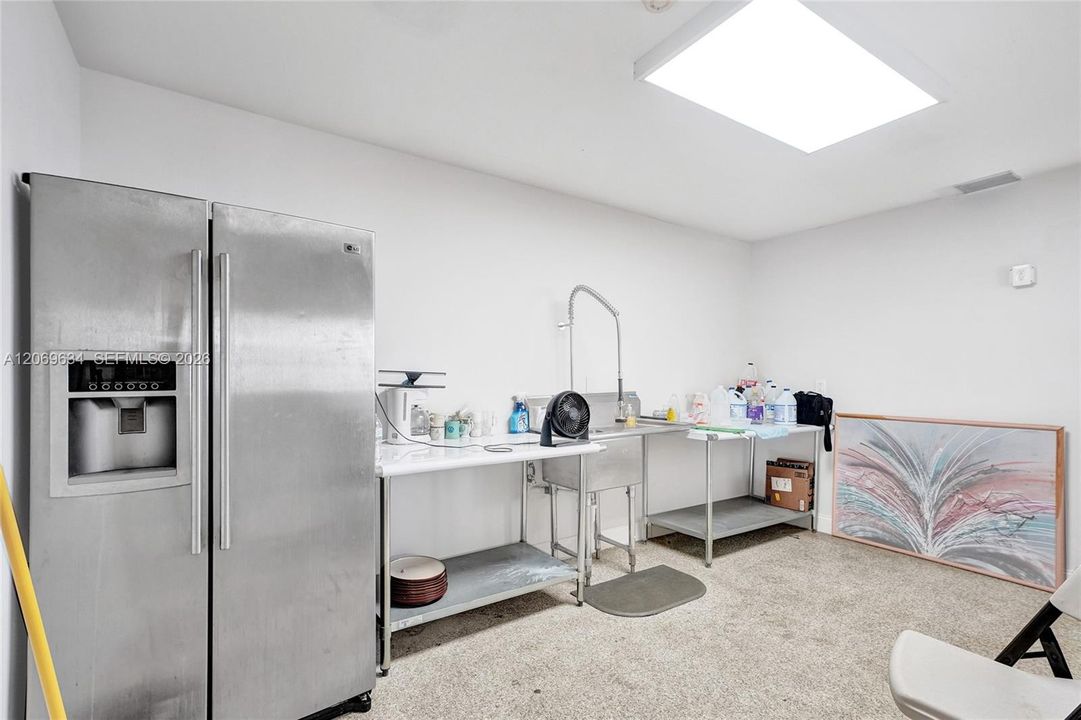 For Sale: $130,000 (2 beds, 2 baths, 1112 Square Feet)