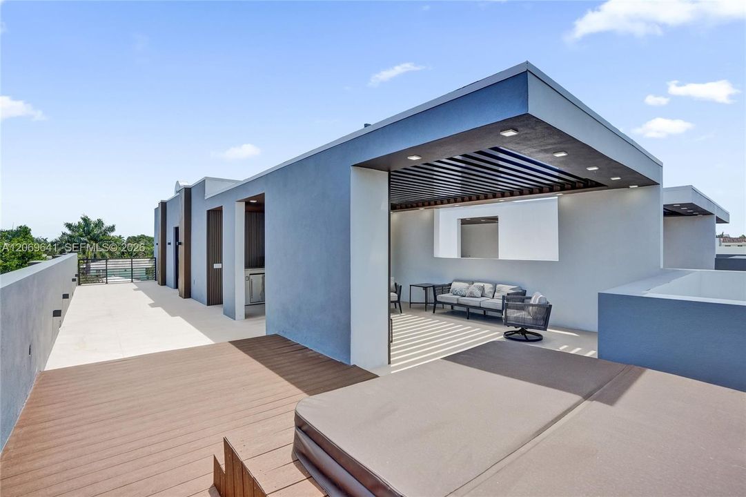 For Sale: $7,900,000 (0 beds, 0 baths, 11050 Square Feet)