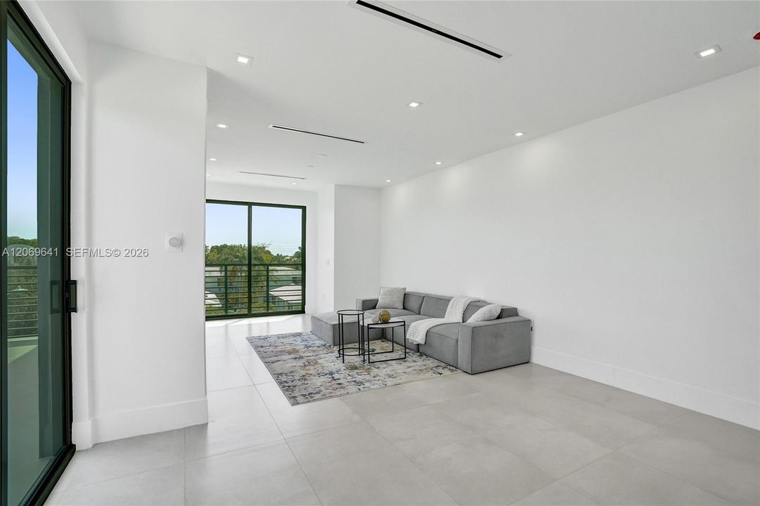 For Sale: $7,900,000 (0 beds, 0 baths, 11050 Square Feet)