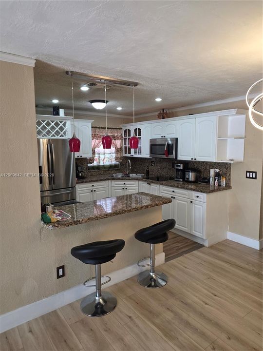 For Sale: $650,000 (3 beds, 2 baths, 1830 Square Feet)