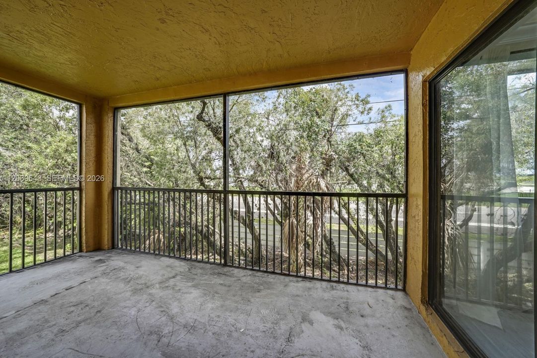 For Rent: $2,800 (3 beds, 2 baths, 1228 Square Feet)
