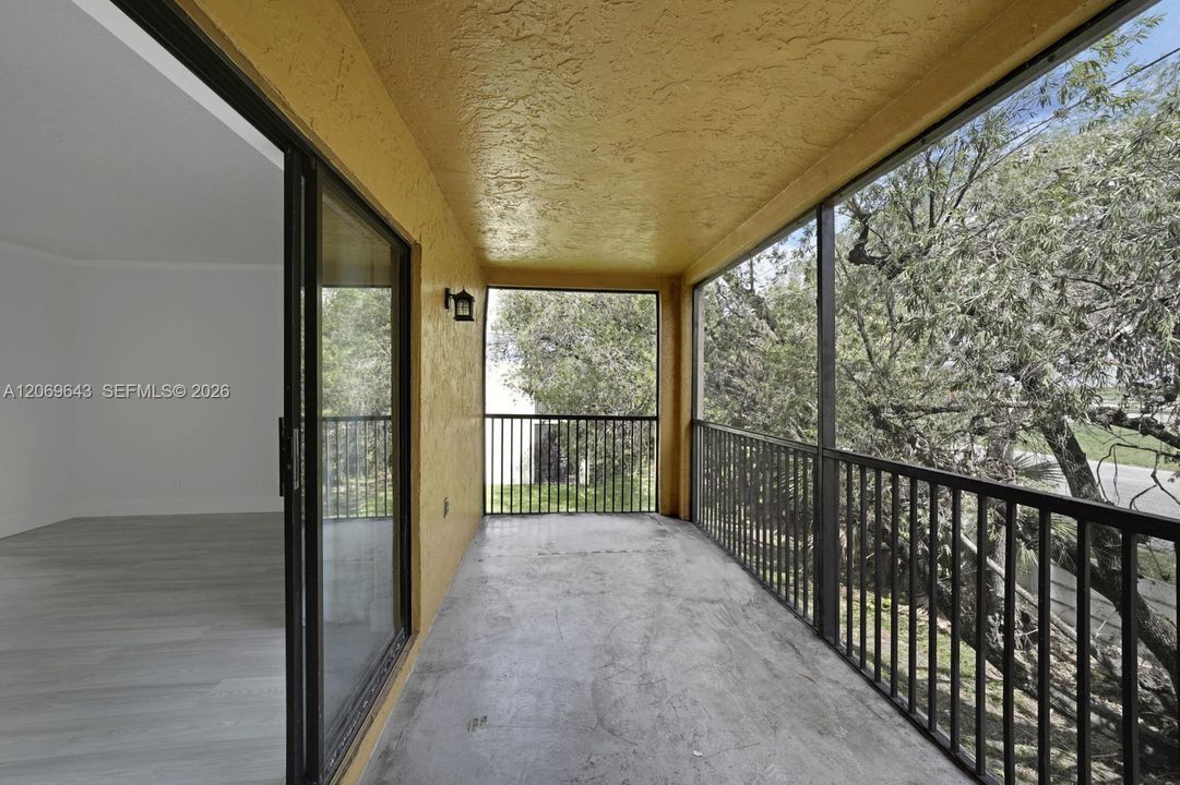 For Rent: $2,800 (3 beds, 2 baths, 1228 Square Feet)