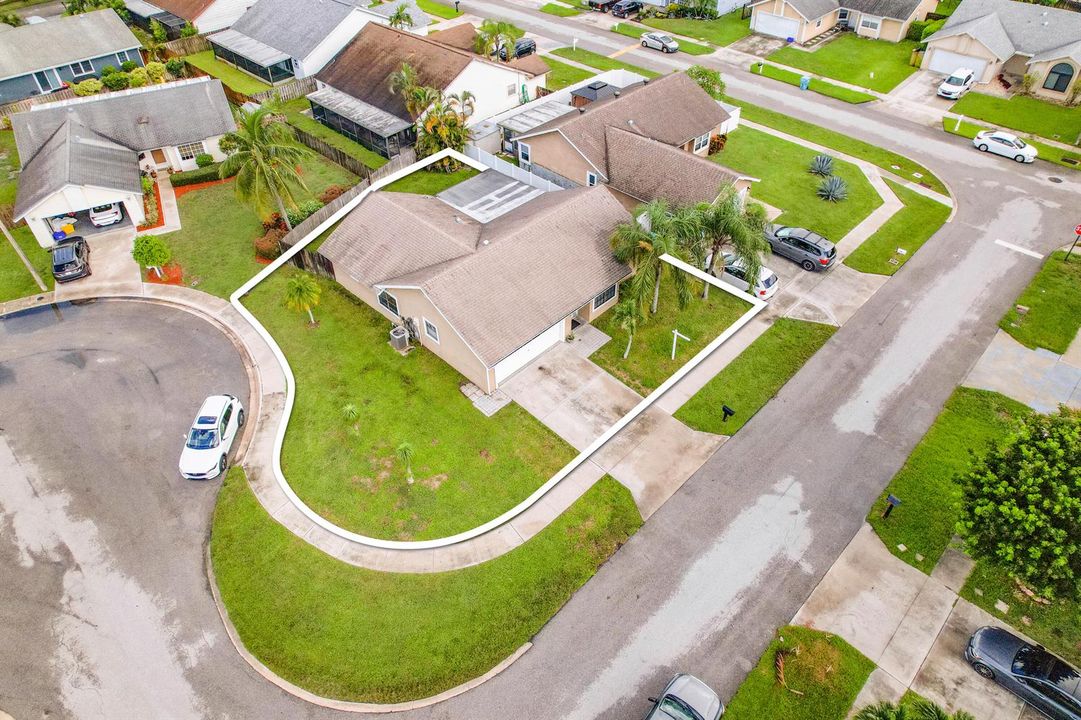 -1808 Banyan Creek Circle N-Lot Lines-1