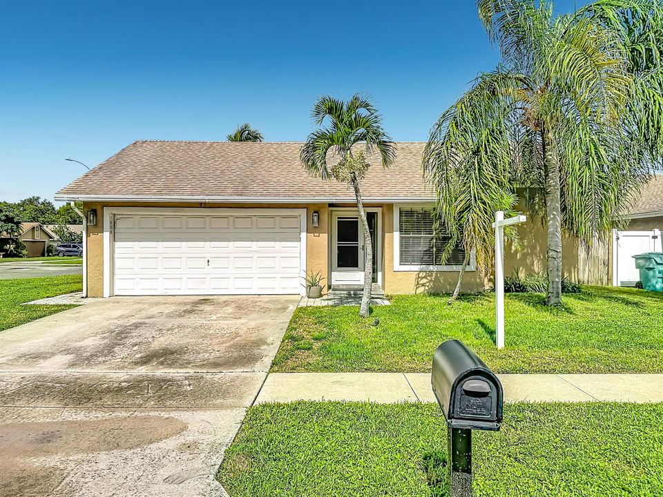 1808 Banyan Creek Circle N-14