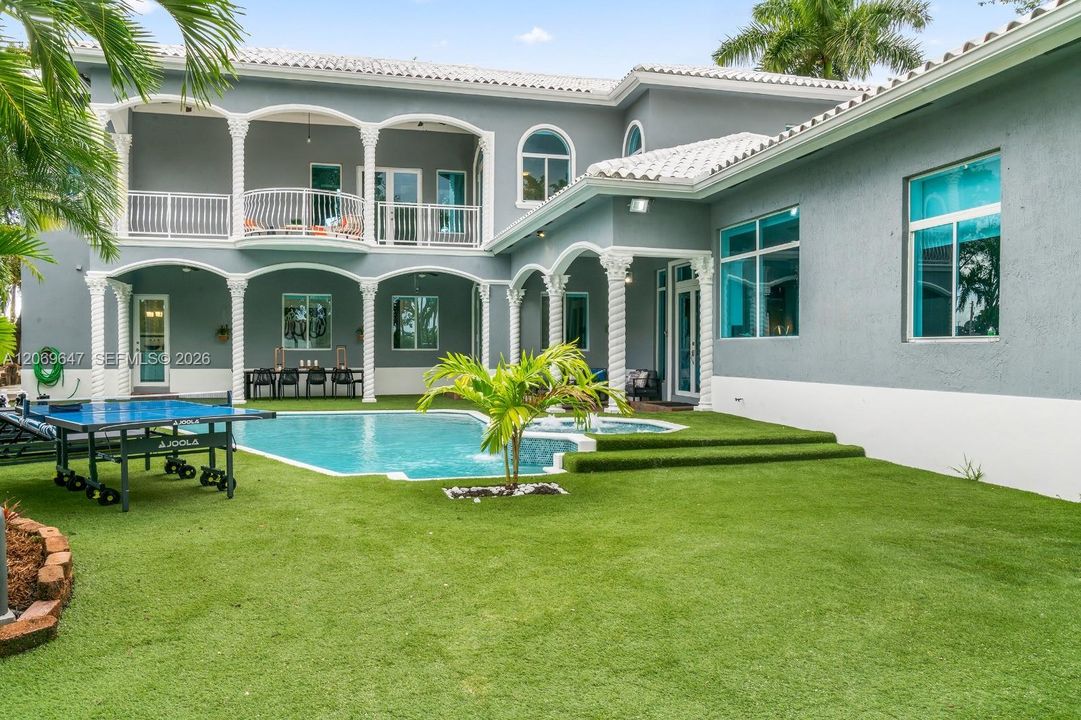 For Sale: $2,350,000 (7 beds, 6 baths, 4102 Square Feet)