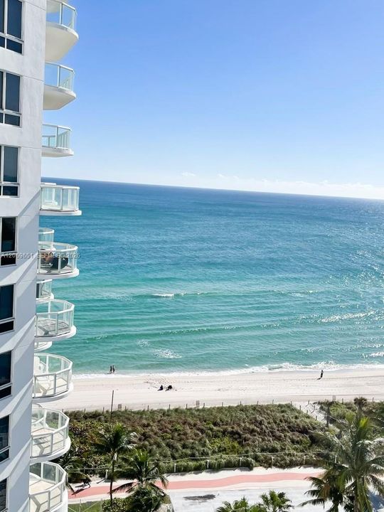 For Rent: $6,000 (2 beds, 2 baths, 1322 Square Feet)