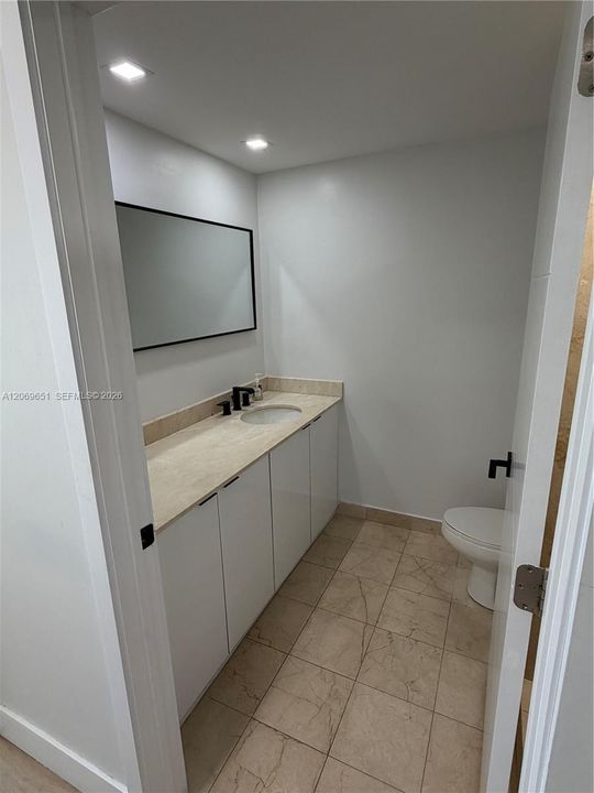 For Rent: $6,000 (2 beds, 2 baths, 1322 Square Feet)