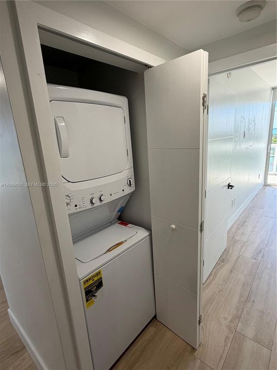 For Rent: $6,000 (2 beds, 2 baths, 1322 Square Feet)
