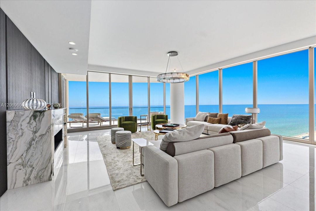 For Rent: $75,000 (5 beds, 7 baths, 4247 Square Feet)