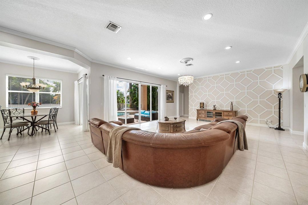 010-7346DenicolaLane-LakeWorth-FL-33467-