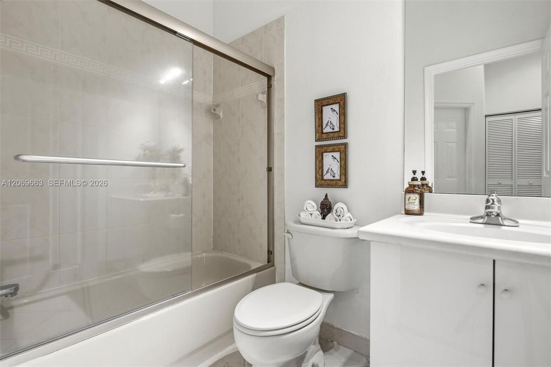 For Sale: $795,000 (3 beds, 2 baths, 1662 Square Feet)