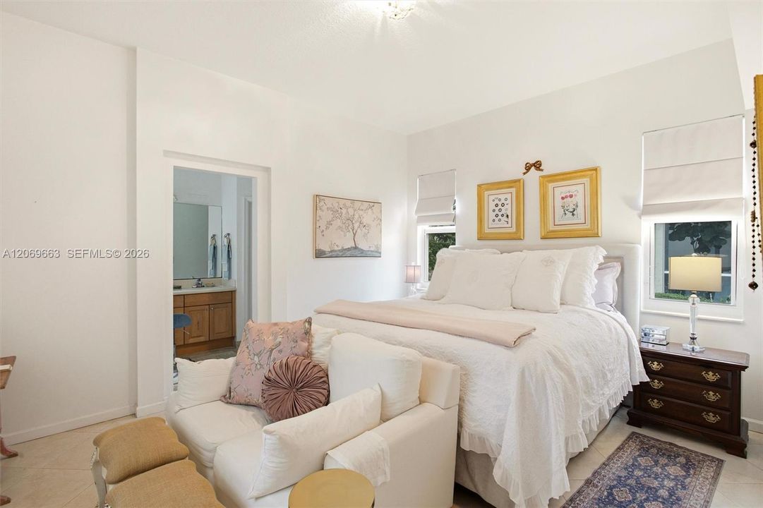 For Sale: $795,000 (3 beds, 2 baths, 1662 Square Feet)