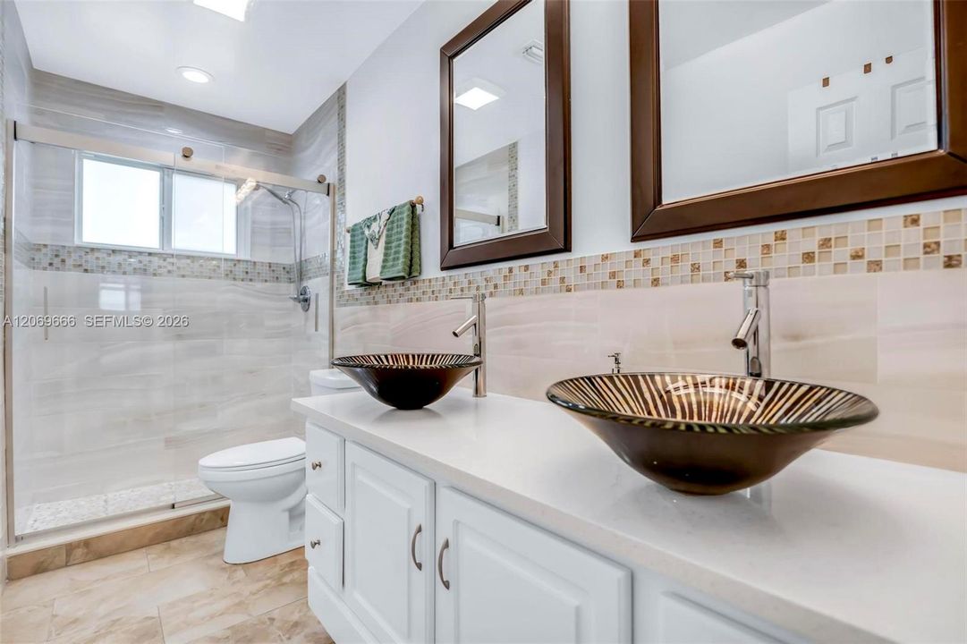 For Sale: $499,000 (4 beds, 2 baths, 1722 Square Feet)