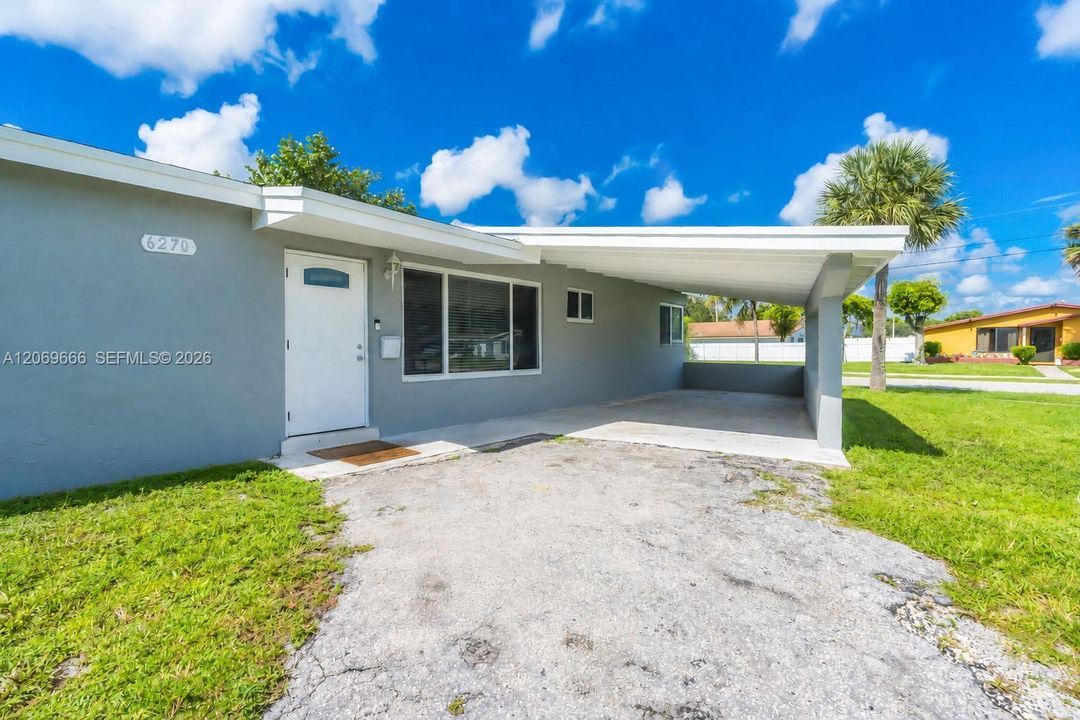 For Sale: $499,000 (4 beds, 2 baths, 1722 Square Feet)
