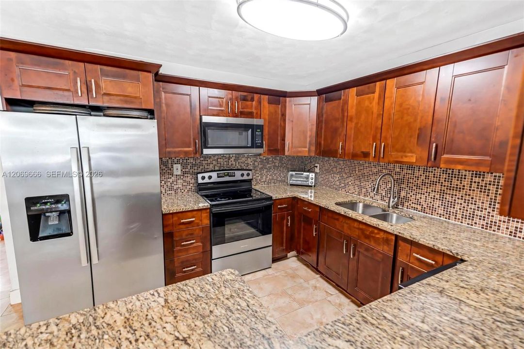 For Sale: $499,000 (4 beds, 2 baths, 1722 Square Feet)