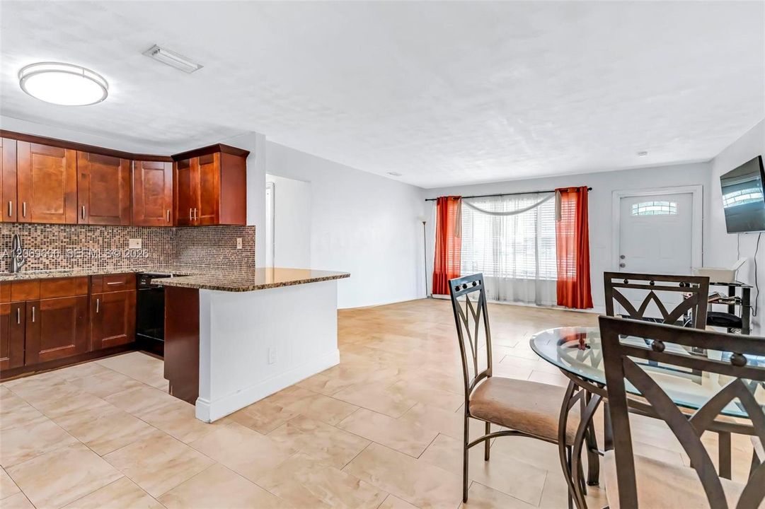 For Sale: $499,000 (4 beds, 2 baths, 1722 Square Feet)