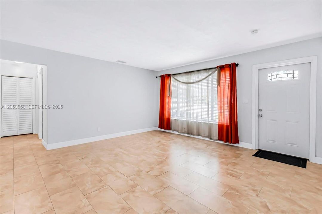 For Sale: $499,000 (4 beds, 2 baths, 1722 Square Feet)