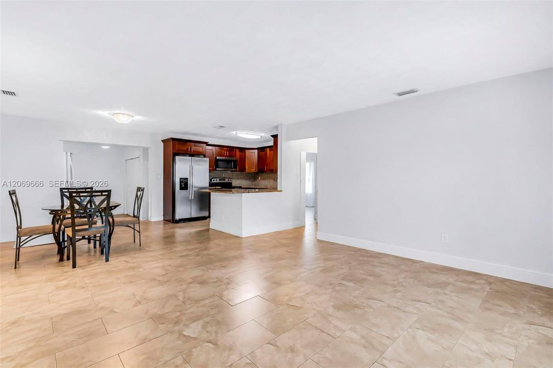 For Sale: $499,000 (4 beds, 2 baths, 1722 Square Feet)