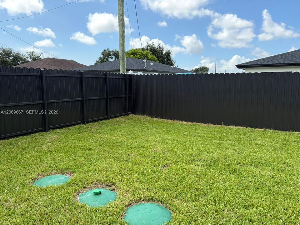 For Rent: $3,700 (3 beds, 2 baths, 1208 Square Feet)