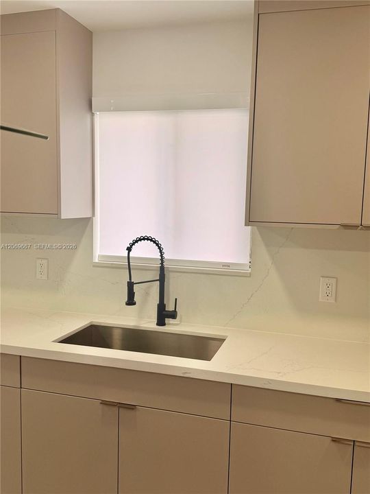 For Rent: $3,700 (3 beds, 2 baths, 1208 Square Feet)