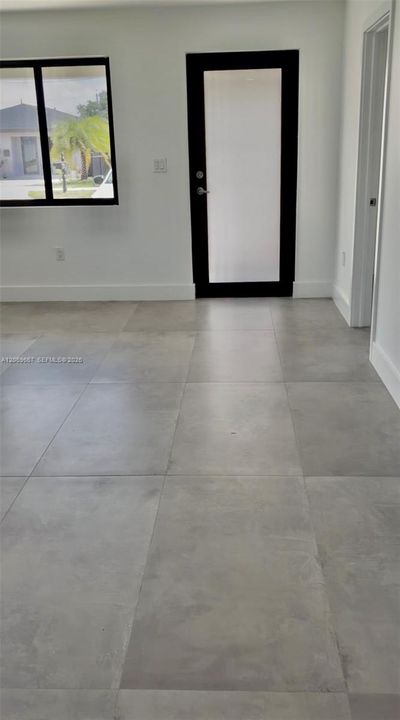 For Rent: $3,700 (3 beds, 2 baths, 1208 Square Feet)
