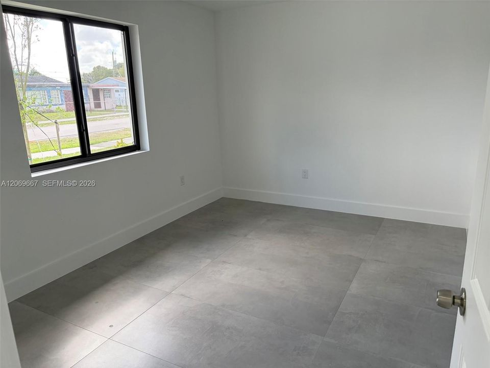 For Rent: $3,700 (3 beds, 2 baths, 1208 Square Feet)