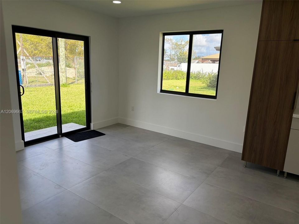 For Rent: $3,700 (3 beds, 2 baths, 1208 Square Feet)