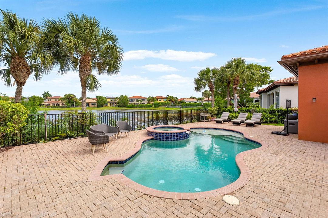 011-8269Northwest124thTerrace-Parkland-F