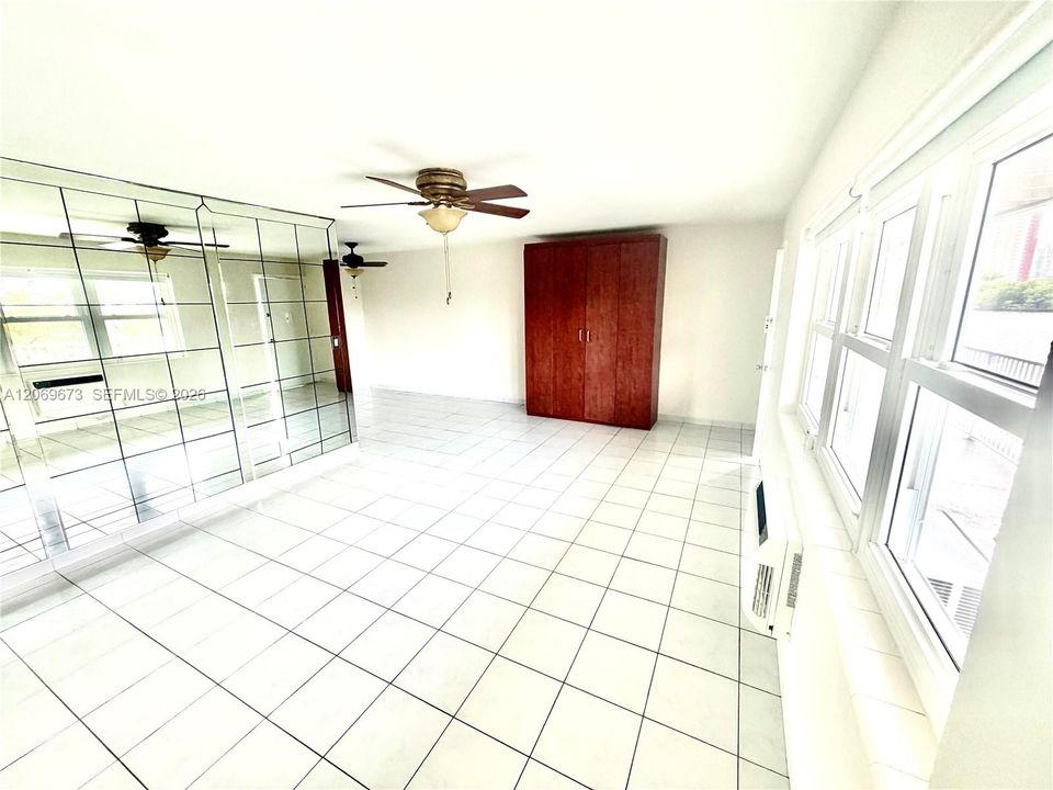 En Renta: $1,800 (1 camas, 1 baños, 684 Pies cuadrados)