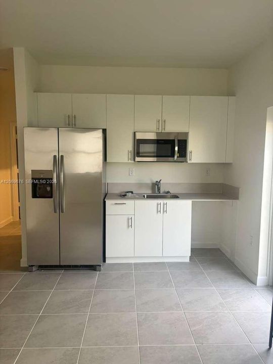 For Rent: $4,850 (3 beds, 2 baths, 2953 Square Feet)