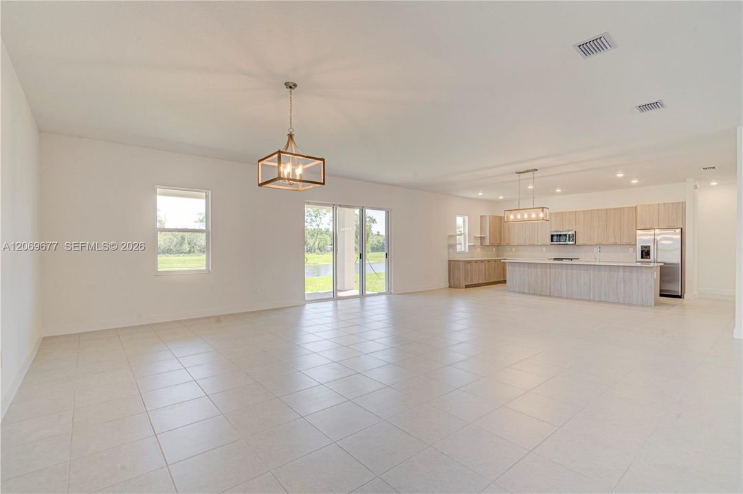 For Sale: $1,780,000 (5 beds, 4 baths, 3958 Square Feet)