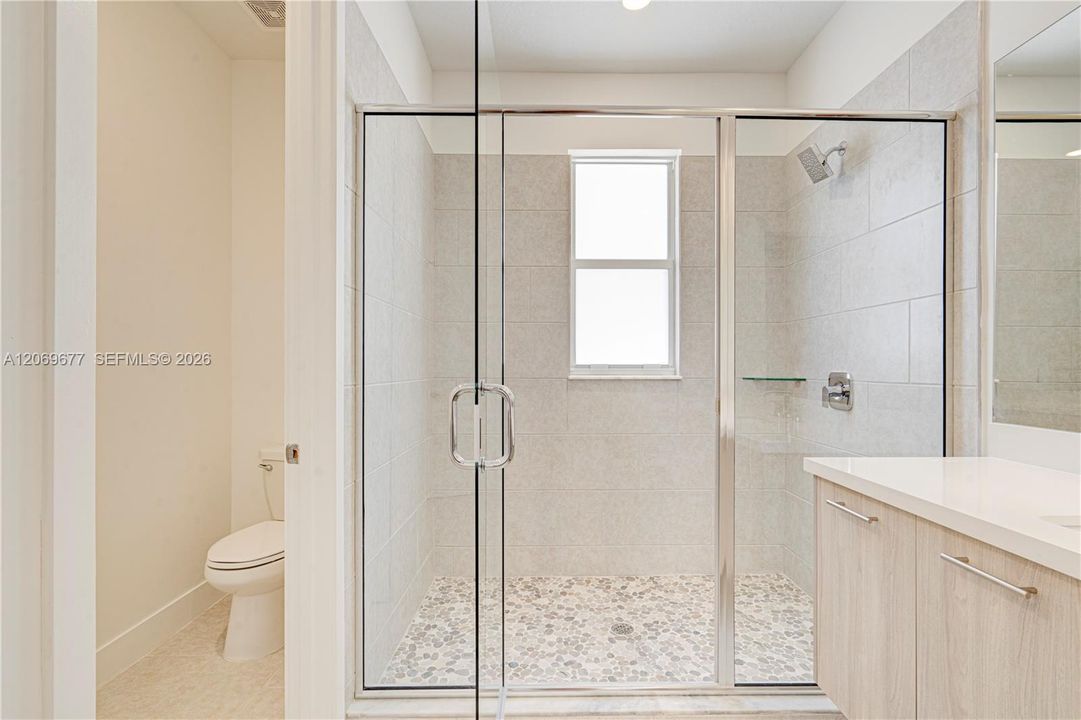 For Sale: $1,780,000 (5 beds, 4 baths, 3958 Square Feet)