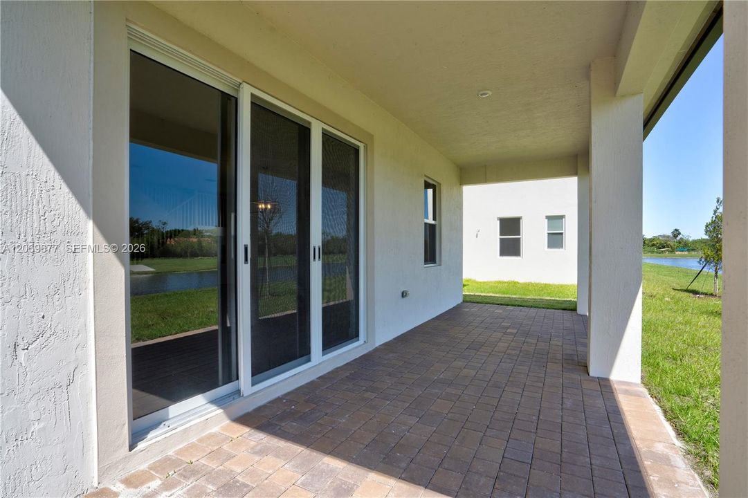 For Sale: $1,780,000 (5 beds, 4 baths, 3958 Square Feet)