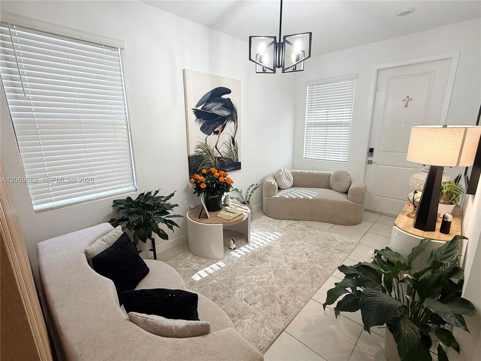 For Rent: $4,900 (4 beds, 2 baths, 1856 Square Feet)