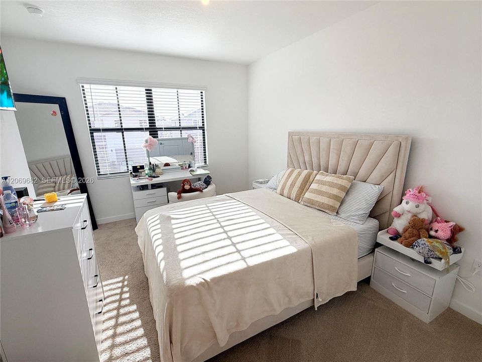 For Rent: $4,900 (4 beds, 2 baths, 1856 Square Feet)