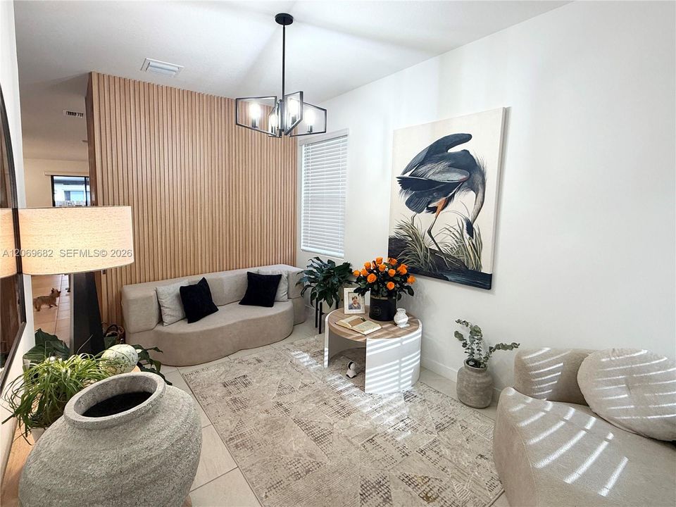 For Rent: $4,900 (4 beds, 2 baths, 1856 Square Feet)
