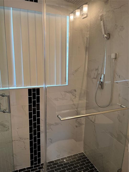 For Rent: $2,750 (3 beds, 2 baths, 864 Square Feet)