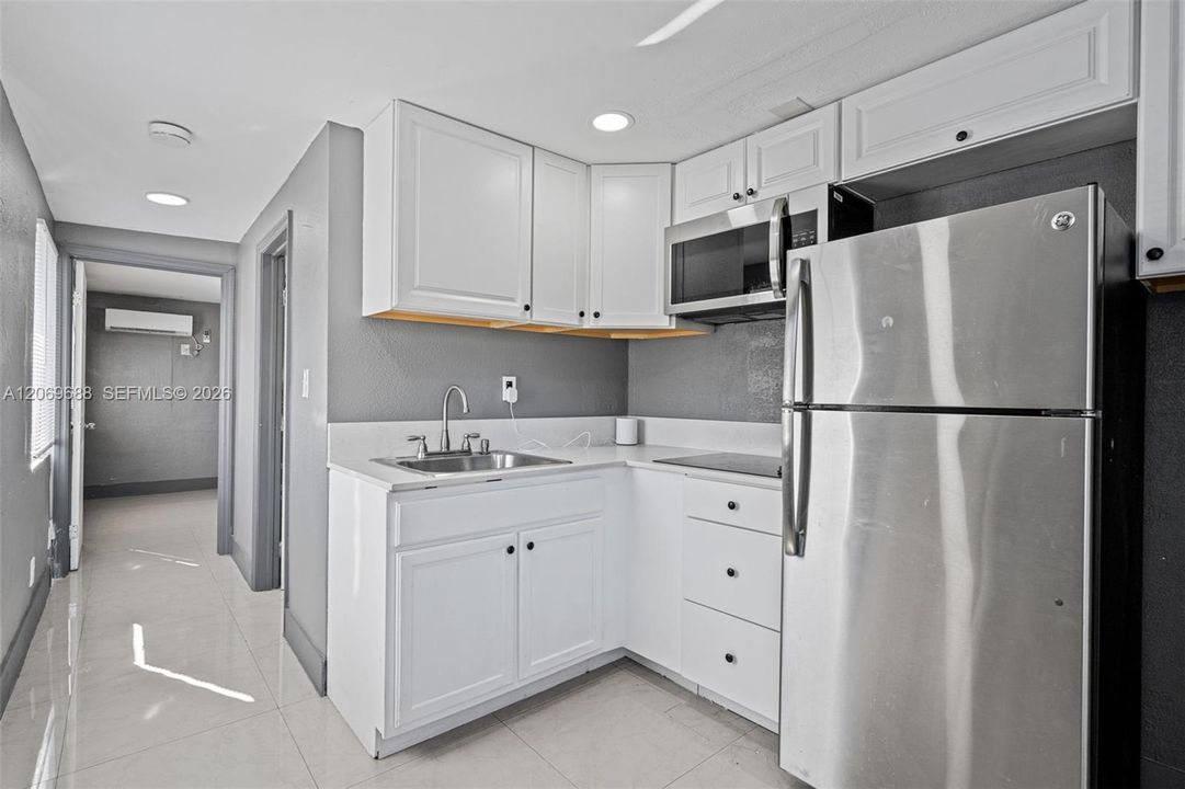 En Venta: $555,000 (3 camas, 2 baños, 1040 Pies cuadrados)