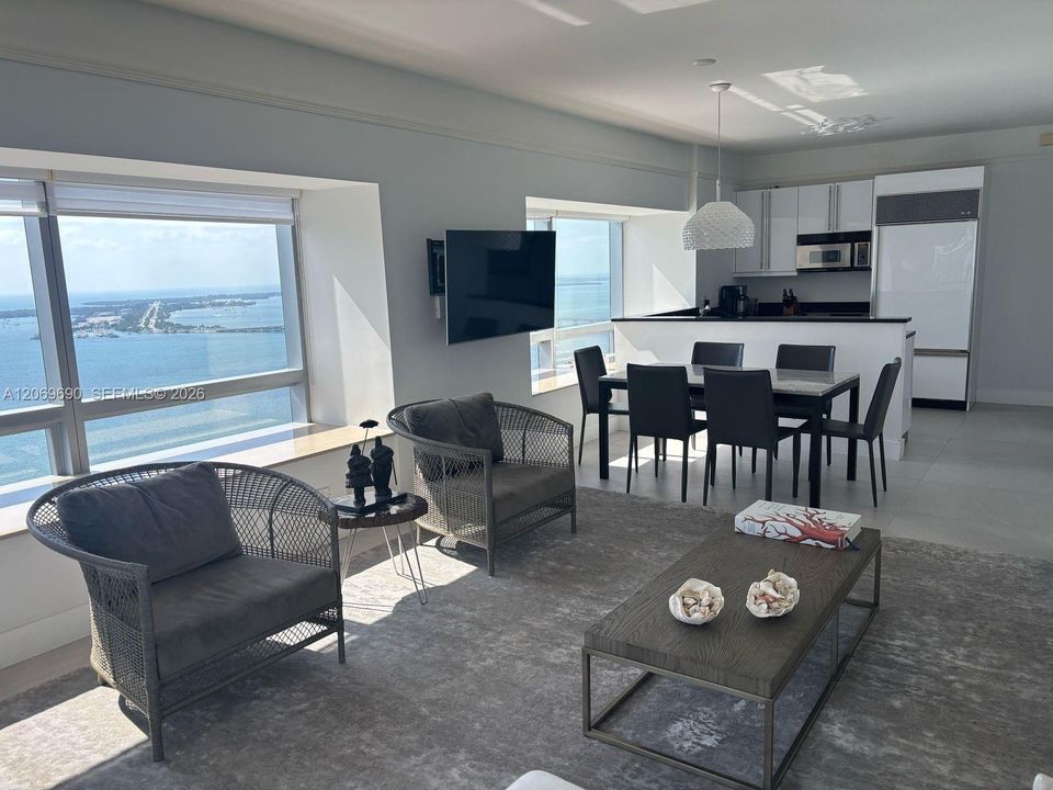 For Rent: $16,375 (2 beds, 2 baths, 1801 Square Feet)
