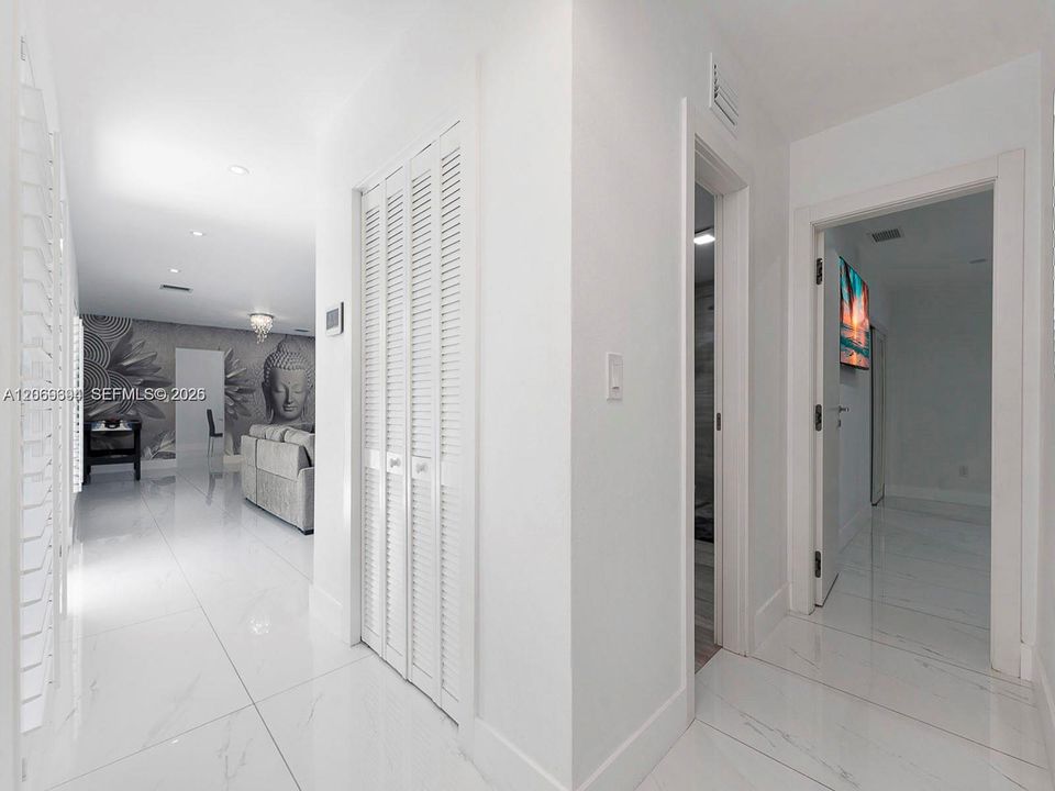 For Rent: $4,700 (3 beds, 2 baths, 1833 Square Feet)