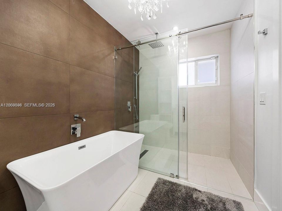 For Rent: $4,700 (3 beds, 2 baths, 1833 Square Feet)