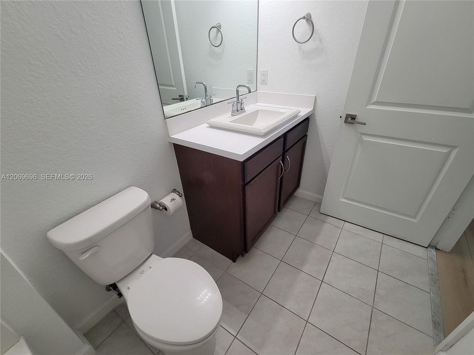 For Rent: $2,850 (3 beds, 2 baths, 1496 Square Feet)